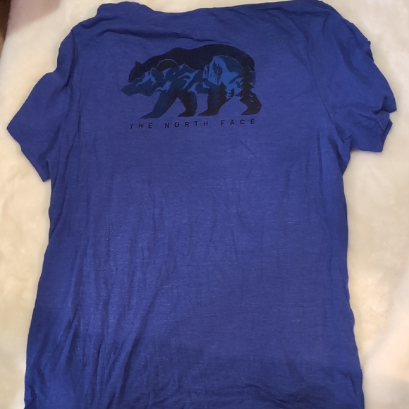 The North Face Women's Tee - Picture 2 of 3